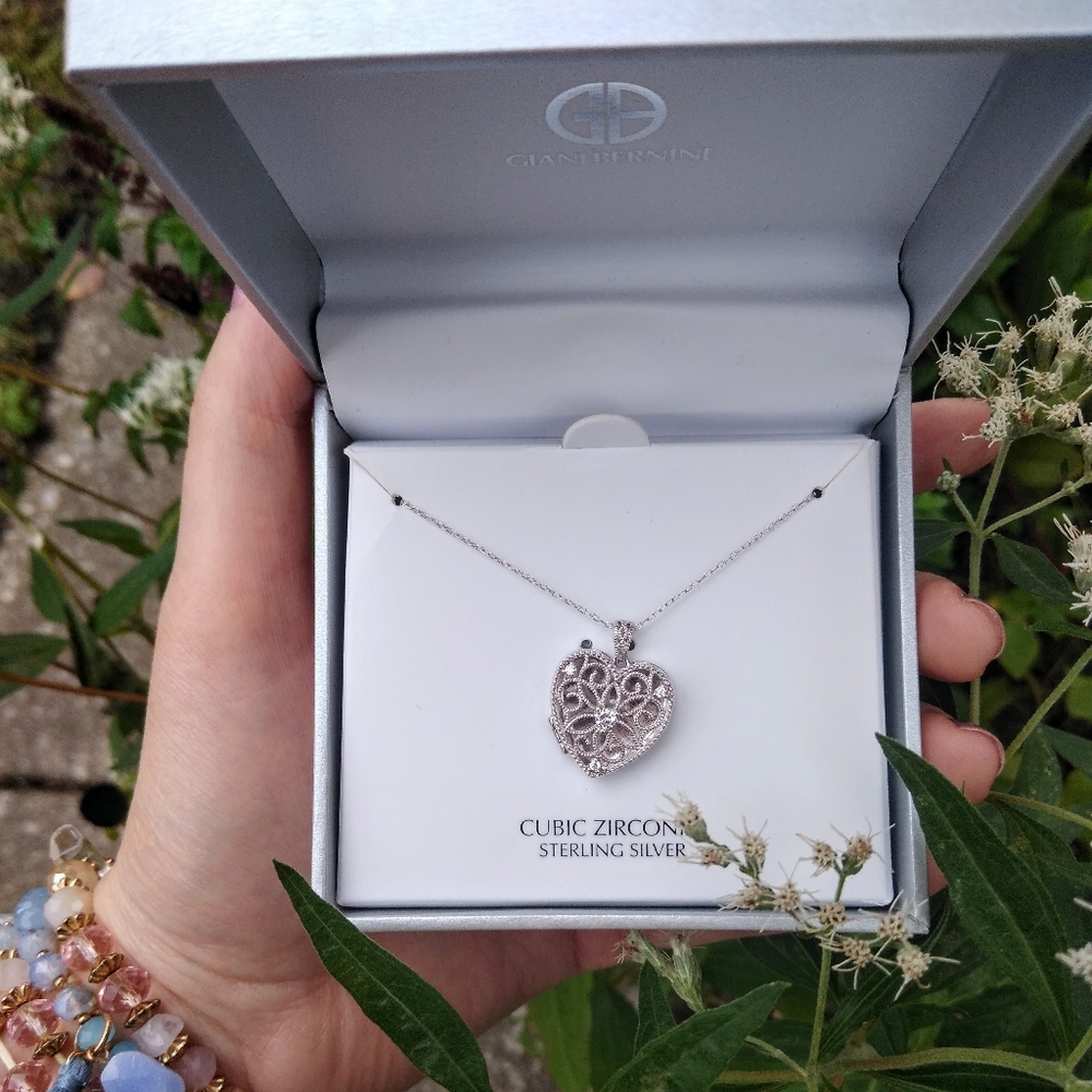 New!! Dainty sterling silver heart locket.